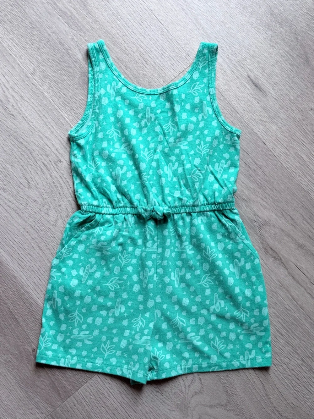 Lot of 5 - Girls Dresses and Rompers (4T)